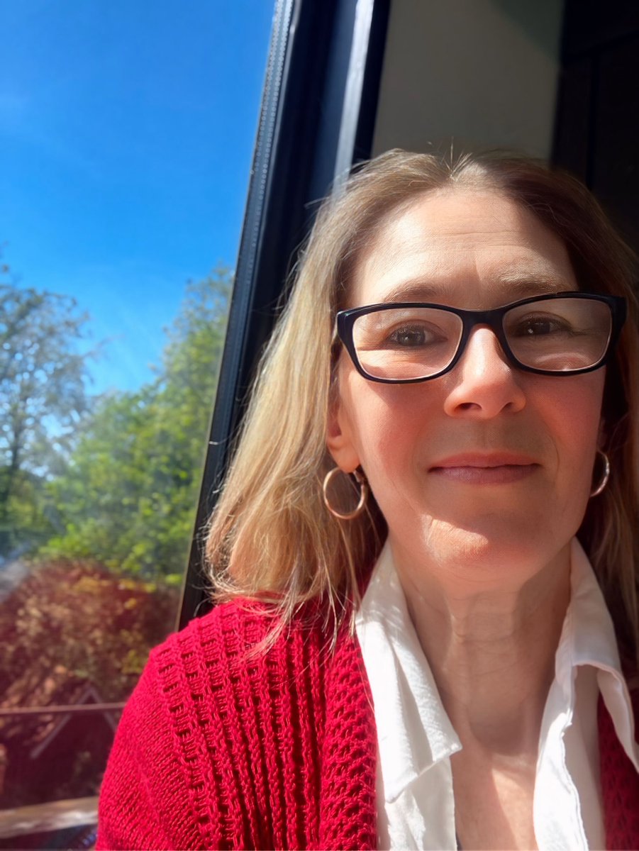 karen thompson tweet media