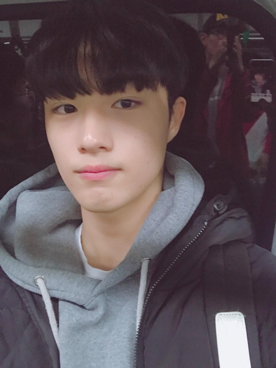 히나 tweet media