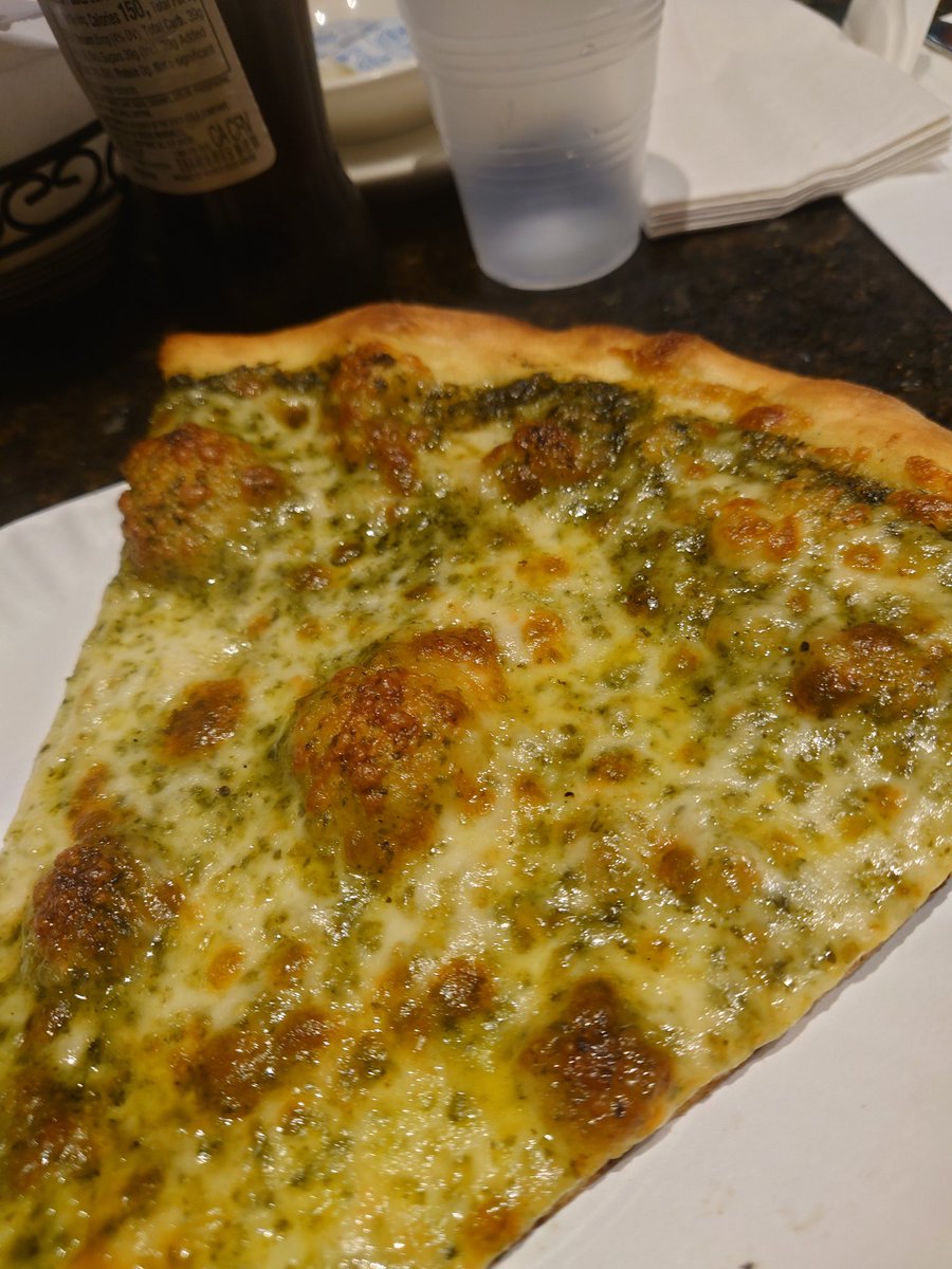 TokyoTonyz's tweet photo. 🍕🍕 Origin of the Pesto Pie @Dani's House of Pizza, Kew Garden Queens NYC🌿🧀💖

元祖ペスト🗽🧀修行先再会💖

#kewgarden

@danishouseofpizza

#門前仲町ピザ#門前仲町

EatPizza&amp;BeHappy🍕💓

@newyorkpizzatonyztokyo

OPEN Sat&amp;Sun 12:00-sold out(or 18:00) https://t.co/arK9N4r6Jd