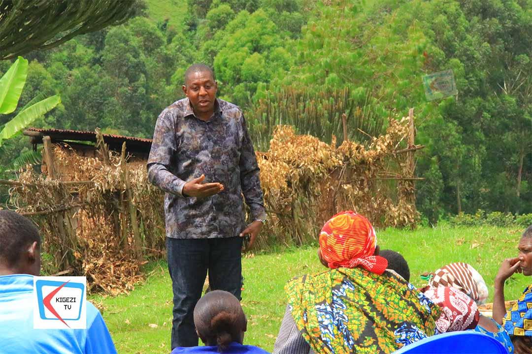 KigeziTv's tweet image. #HappeningNow

Rubanda Woman MP-elect Hon. Evelyne Ninsiima Kikafunda has pledged to prioritize healthcare improvement in Rubanda District, emphasizing the need to expand access to essential medical services, especially in hard-to-reach communities.
@EvelyneNinsiim1