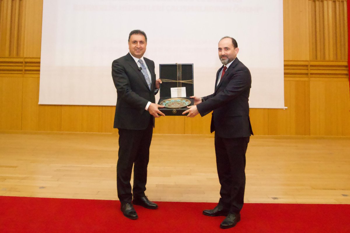 istanbulilmem's tweet photo. 🔺️İl Millî Eğitim Müdürümüz Murat Mücahit Yentür’ün başkanlığında, özel okul müdürlerimize yönelik “Koruyucu ve Önleyici Rehberlik ile Psikososyal Hizmetler İl Eylem Planı” bilgilendirme toplantısı gerçekleştirildi.

📍 Doğa Koleji Acıbadem Kampüsü

@tcmeb @Yusuf__Tekin @MucahitYentur