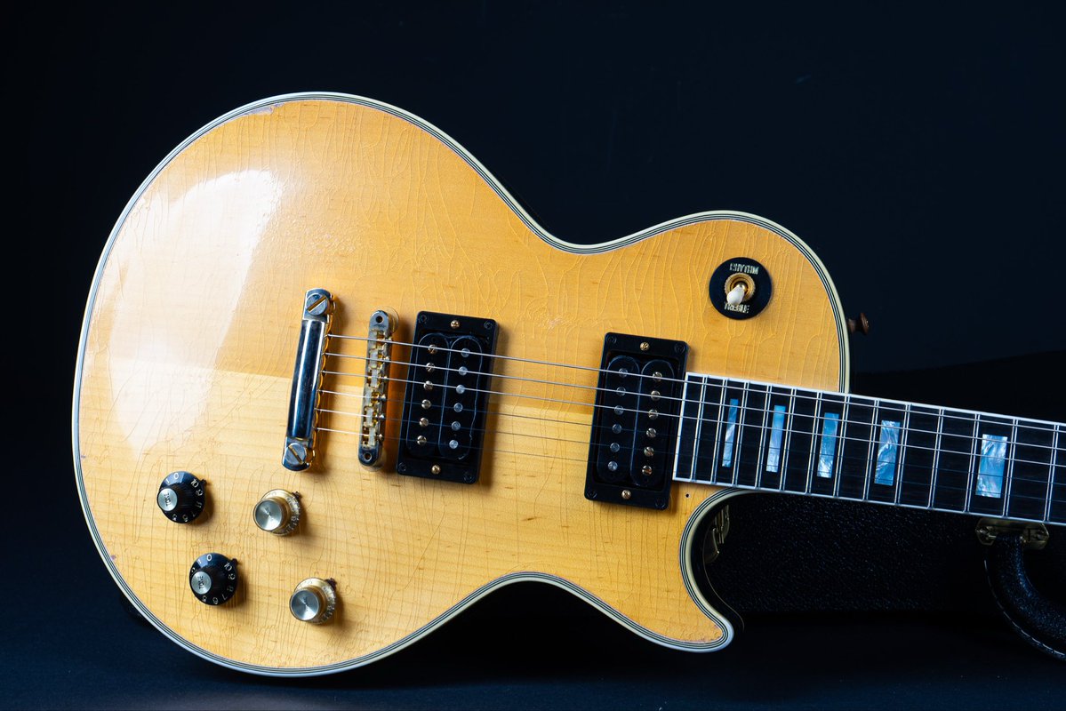 ギタマガの新製品レビューで弾かせてもらったCustomShop製のLP Custom ギタマガの新製品レビューで弾かせてもらったCustomShop製のLP Custom