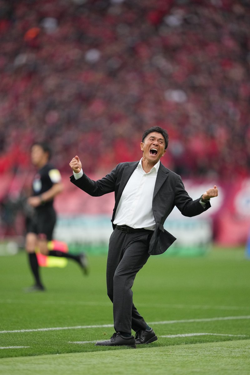「おかあさーーーん！！ダンゴムシ2個いたーーーー！！！！」