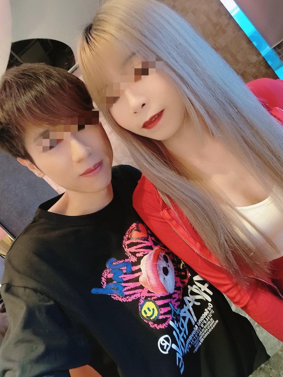 台北情侶 L & H tweet media