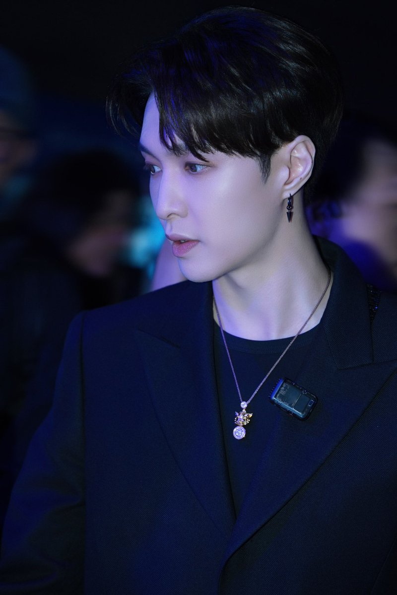 Crafted with dedication, every step counts.
When body language meets algorithmic logic, it becomes a powerful fusion of emotional aesthetics and rational innovation.
Stay humble, keep exploring, and let Eastern aesthetics be reborn at the forefront of technology.
<a href="/layzhang/">Lay Zhang</a> in