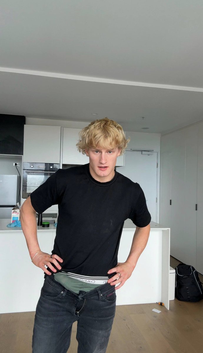 liamflexx tweet media