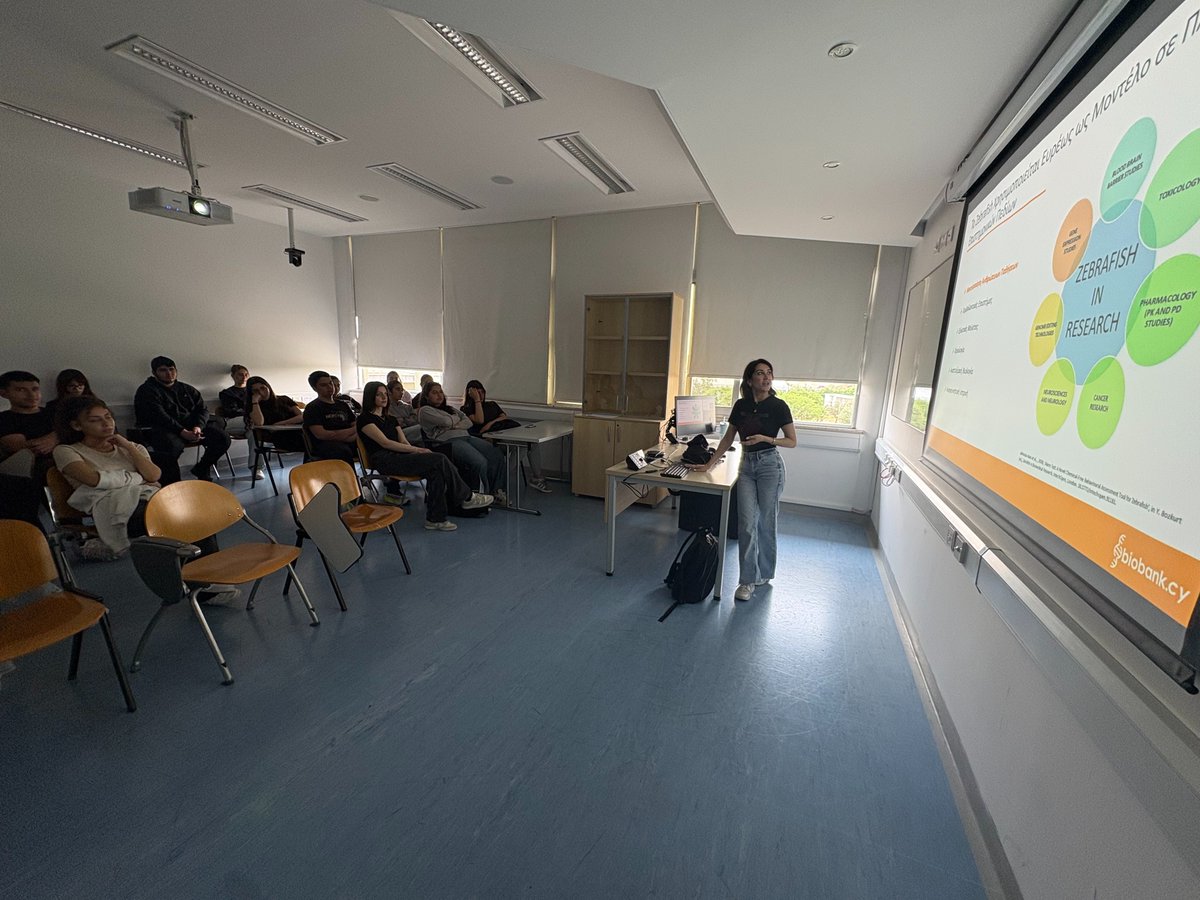 biobank_cy's tweet image. 40 students from Ethnomartyras Kyprianos Lyceum visited Biobank.cy yesterday and had the opportunity to learn about our scientific work and the vital role of research in improving human health. 
#biobankcy #UniversityOfCyprus #H2020 #EU2020 #UCY #biobank #ScienceLab