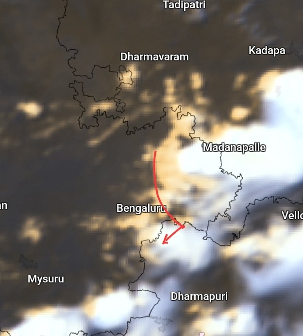 navdeepdahiya55's tweet image. Bengaluru is all set to experience first widespread spell of premonsoon rains starting in next 1 hour ⛈️
Moderate to heavy intensity rains and thundershowers will cover entire #Bangalore in a period of 3 to 4 hours. 
#BangaloreRains #BengaluruRains