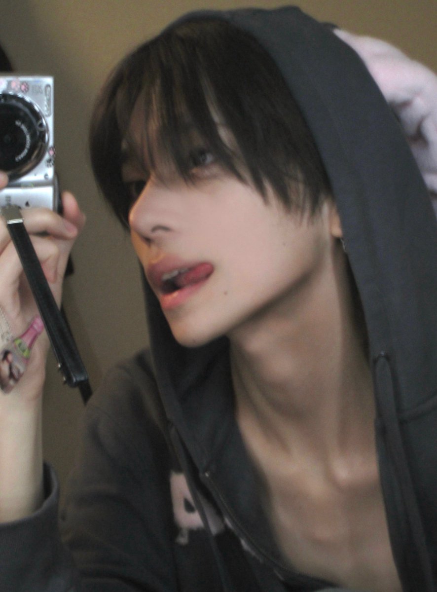 kzi_iaz's tweet photo. 🐰🫁🐰 https://t.co/AX7AaaVtOC