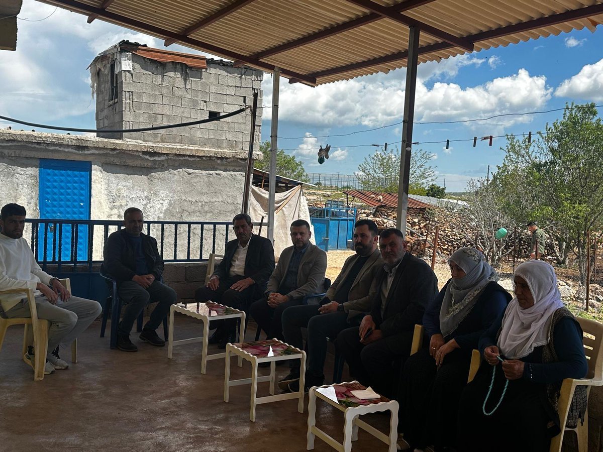 Akegilll's tweet photo. Eğil Belediye başkanımız sayın Fırat Seydaoğlu ile beraber Dere mahallesi Çalkakan Küme Evlerinde geçen hafta elim bir trafik kazasında evlatlarını kaybeden İLTER ailesine baş sağlığı ziyaretinde bulunduk.

Rabbim mekanını cennet makamını Âli etsin @resit_umay @seydaoglufirat https://t.co/f4h4SLN711