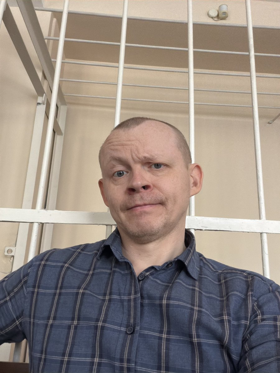 Серенький волчок tweet media