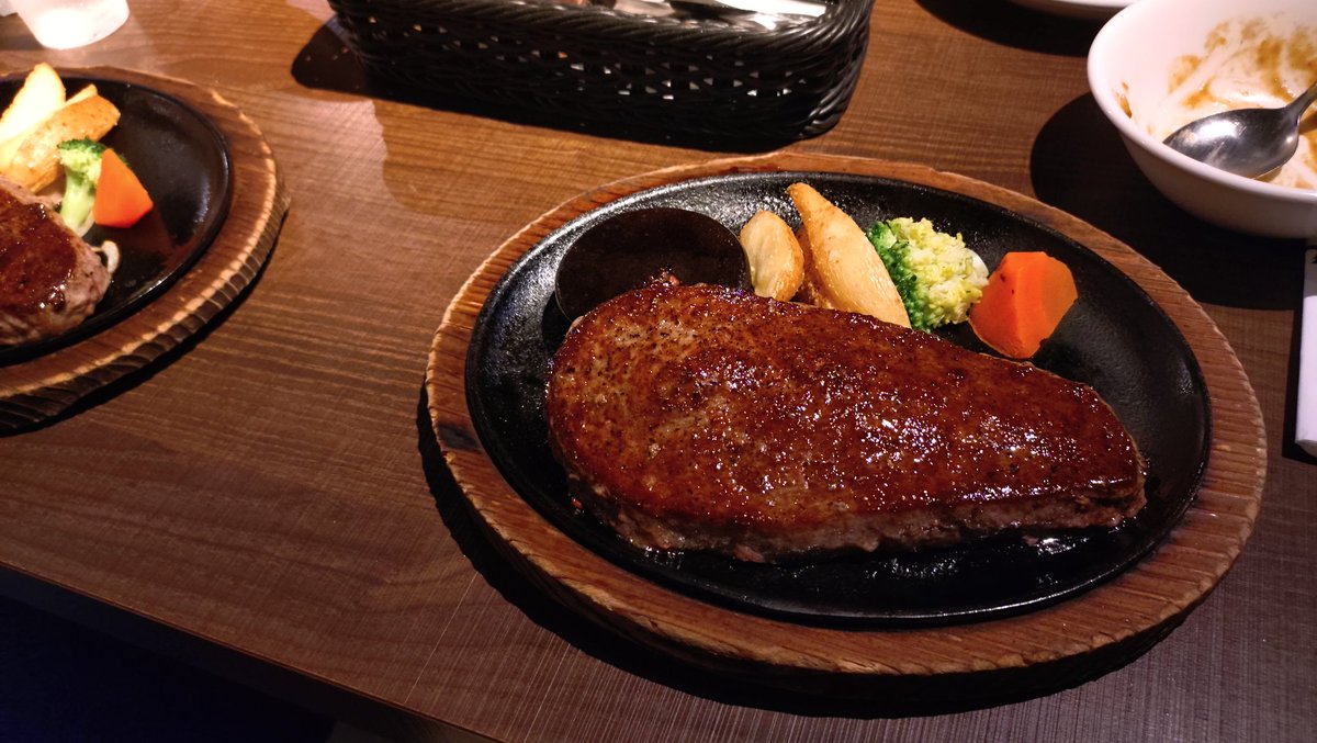 肉の日夜の部
あさくまでハンバーグ〜