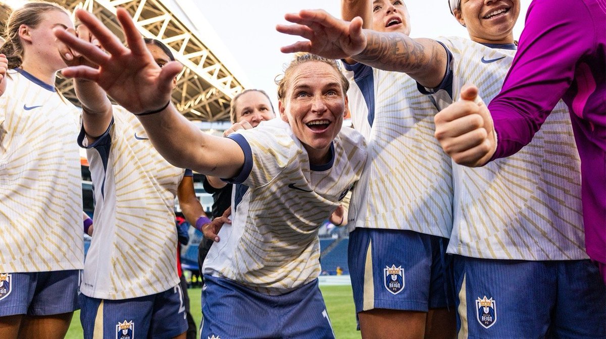 fenottes's tweet photo. Jess #Fishlock annonce sa retraite : la légende du Seattle Reign fera ses adieux en 2026
#Ex_OLL
(Footeuses : https://t.co/1Bcb5IyM46) https://t.co/UvvLQpvevv