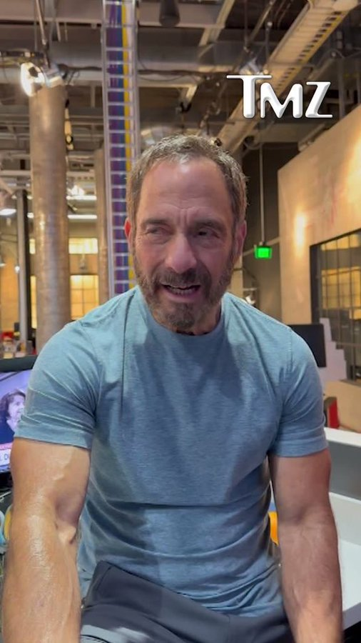 CALLING ALL BARBS!!!
Remember that the owner of TMZ was mentioned in the Epstein files.
Thank you for your attention on this matter.