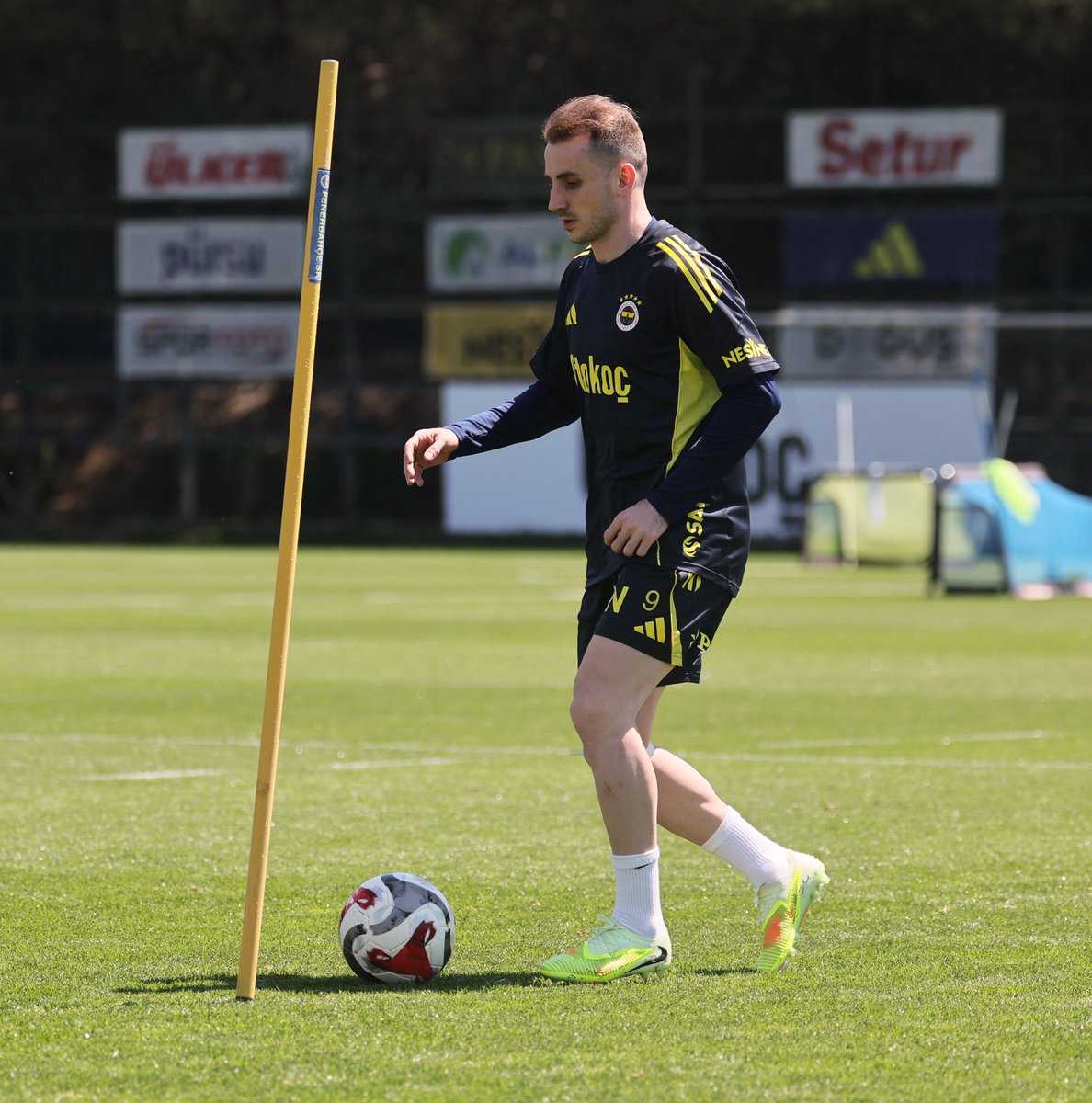 Fenerbahçe SK tweet media