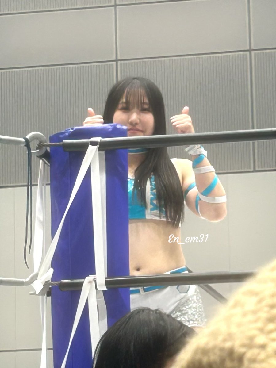 え な . tweet media