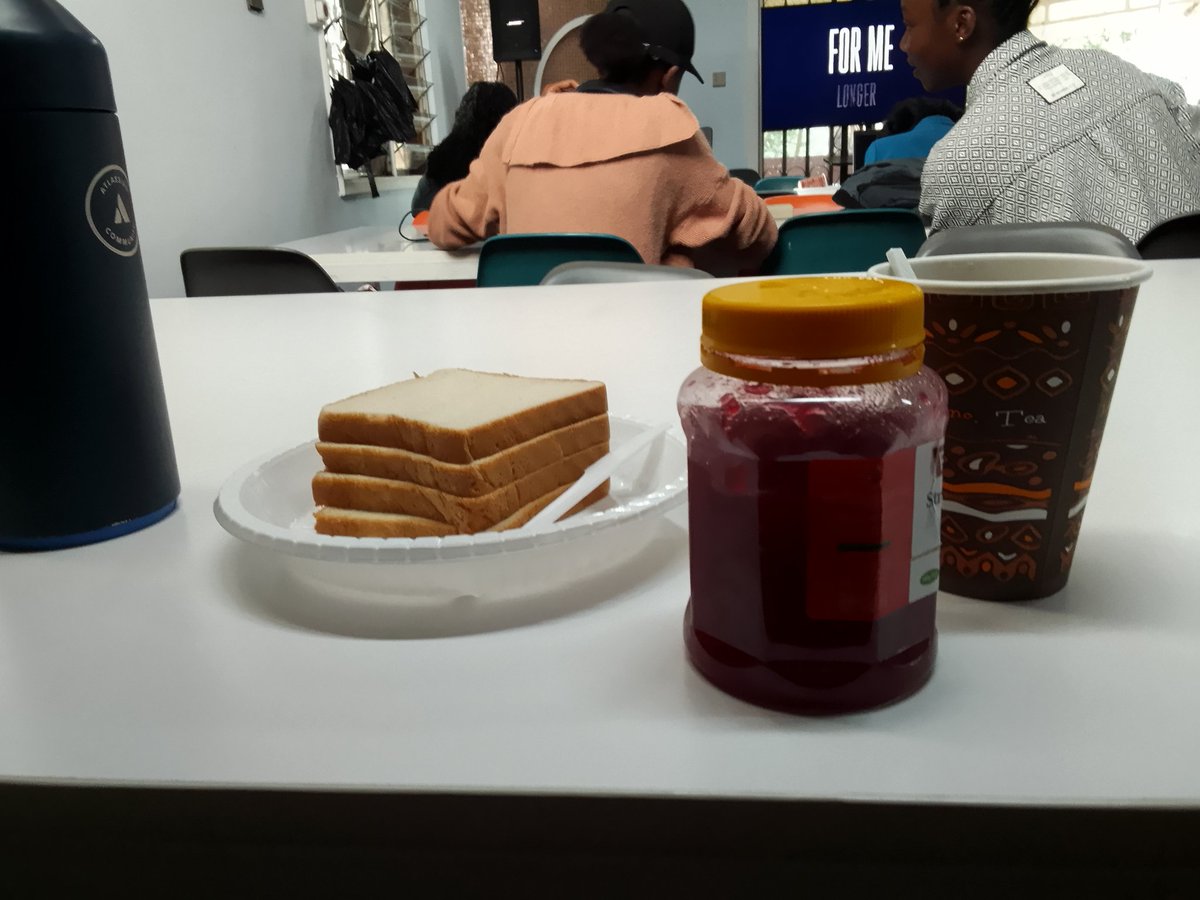 JoylizzaMwangi's tweet image. Naconsume kama comrade 😂😂

No work-life balance hii adulting na startup life 🥲

Usiku kwa ofisi, during the day hackathon, kesho hackathon 🙆🏻‍♀️

#WomenInTech
#BuildWithAT
#WeLoveNerds