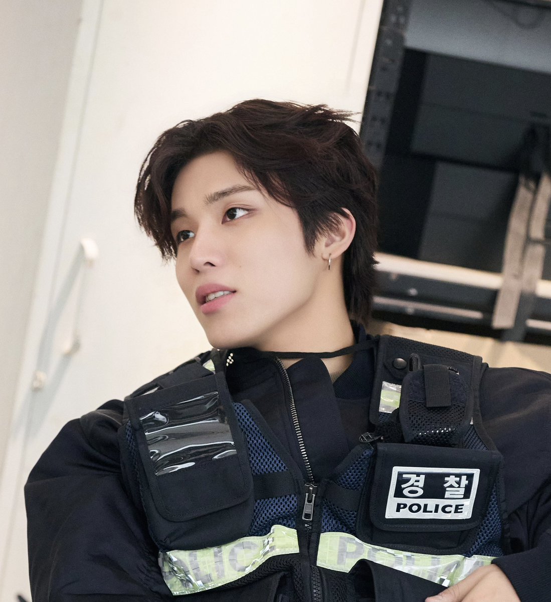 씥 tweet media