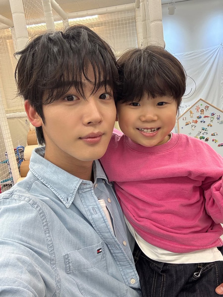 요한너의뒤에서@sajlove tweet media