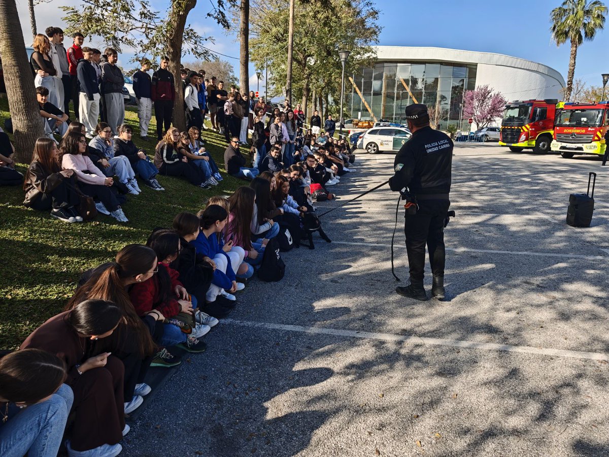 iestdp's tweet photo. Jornada FP https://t.co/rOJthiV9VW