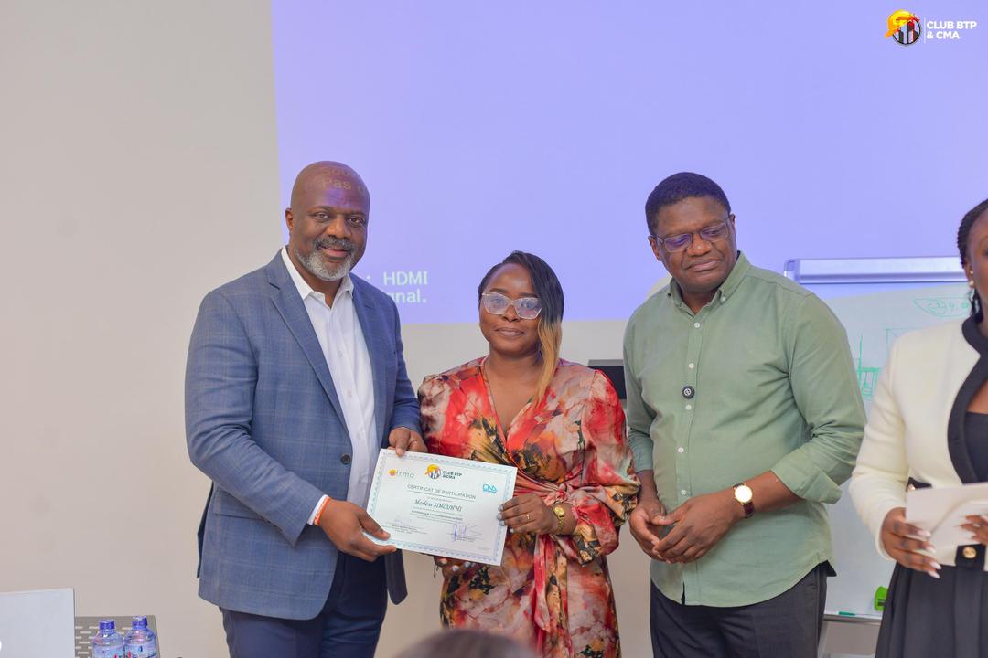 afarcongo's tweet image. L’AFARC a pris part à la Masterclass BTP organisée par le CLUB BTP &amp;amp; CMA, animée par M. Fiyou Ndondoboni Président de l’Ordre National des Architectes, sur l’architecture contemporaine en RDC et l’adaptation climatique via matériaux/techniques locaux. #BTP #Architecture #RDC