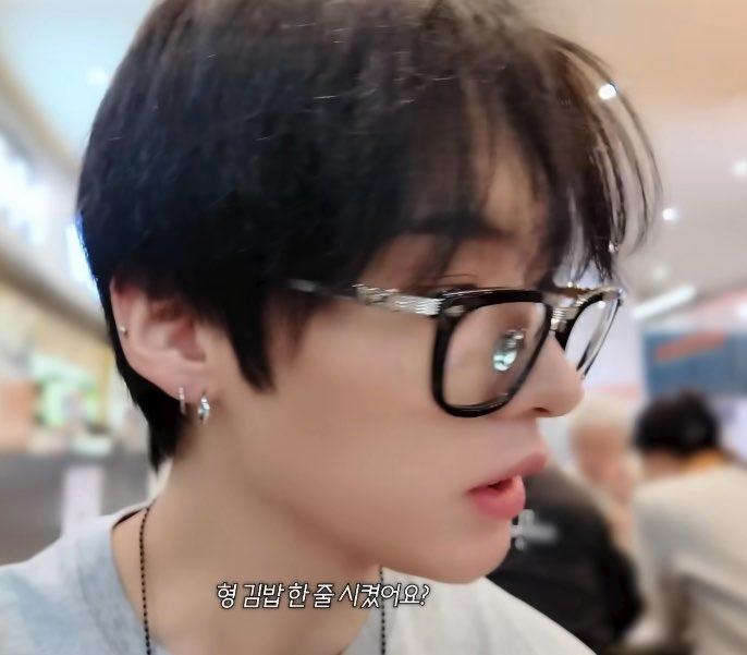 lara IS YOUR FAV HYUNHOER ⤮ fan acc tweet media