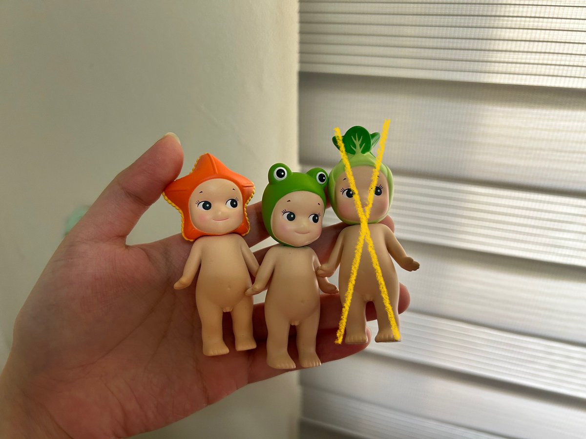 ohyulating's tweet photo. wts lfb ph sonny angel 

350 ea, 300 ea if taking both starfish and frog
— have butt marks
— loc: pampanga
— mop: gcash (payo) | mod: j&amp;t https://t.co/Z3Zgt8Z38H