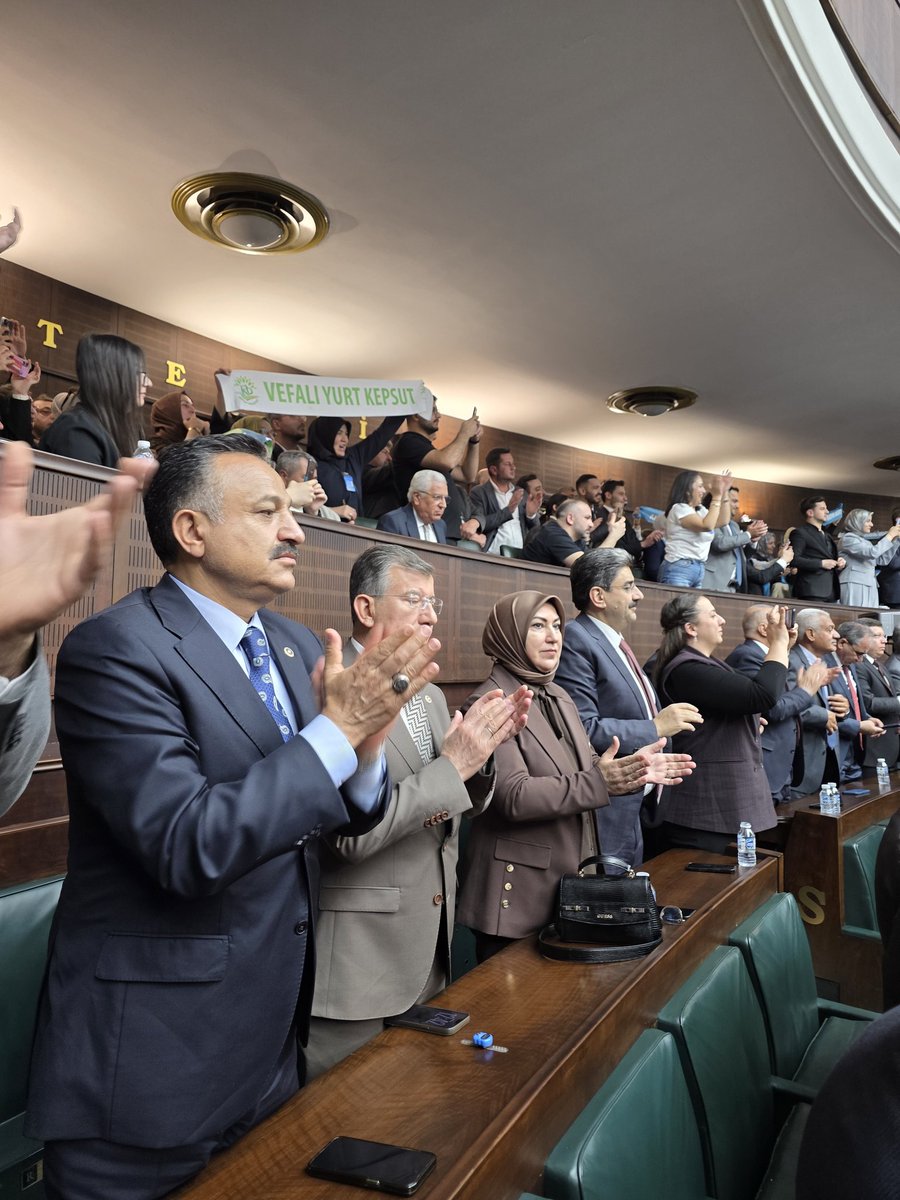 HikmetBasak_63's tweet photo. 📍 AK Parti Grup Toplantısı

Grup toplantımızda  Cumhurbaşkanımız ve Genel Başkanımız Sayın Recep Tayyip Erdoğan’ın hitaplarını dinliyoruz.

@Akparti 
@RTErdogan https://t.co/SbsJJNH7Wx