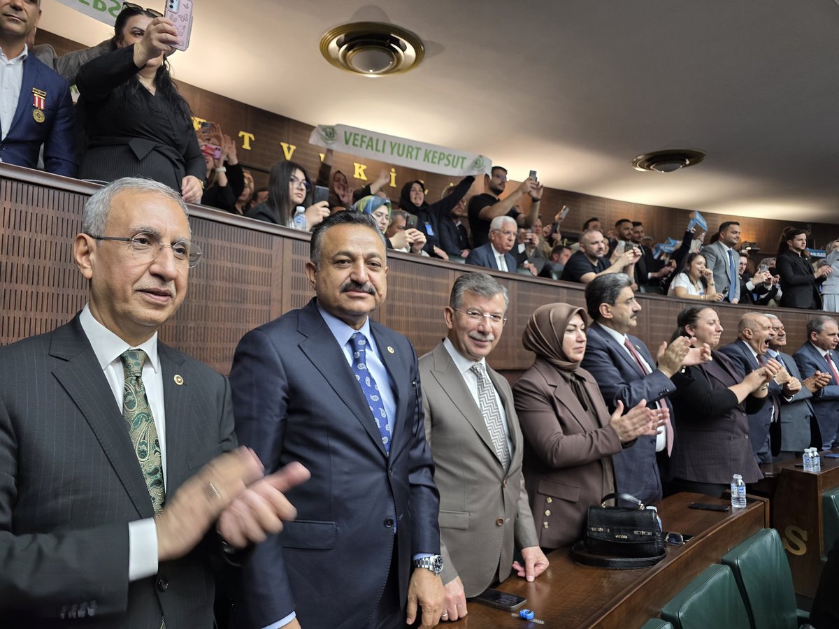 HikmetBasak_63's tweet photo. 📍 AK Parti Grup Toplantısı

Grup toplantımızda  Cumhurbaşkanımız ve Genel Başkanımız Sayın Recep Tayyip Erdoğan’ın hitaplarını dinliyoruz.

@Akparti 
@RTErdogan https://t.co/SbsJJNH7Wx