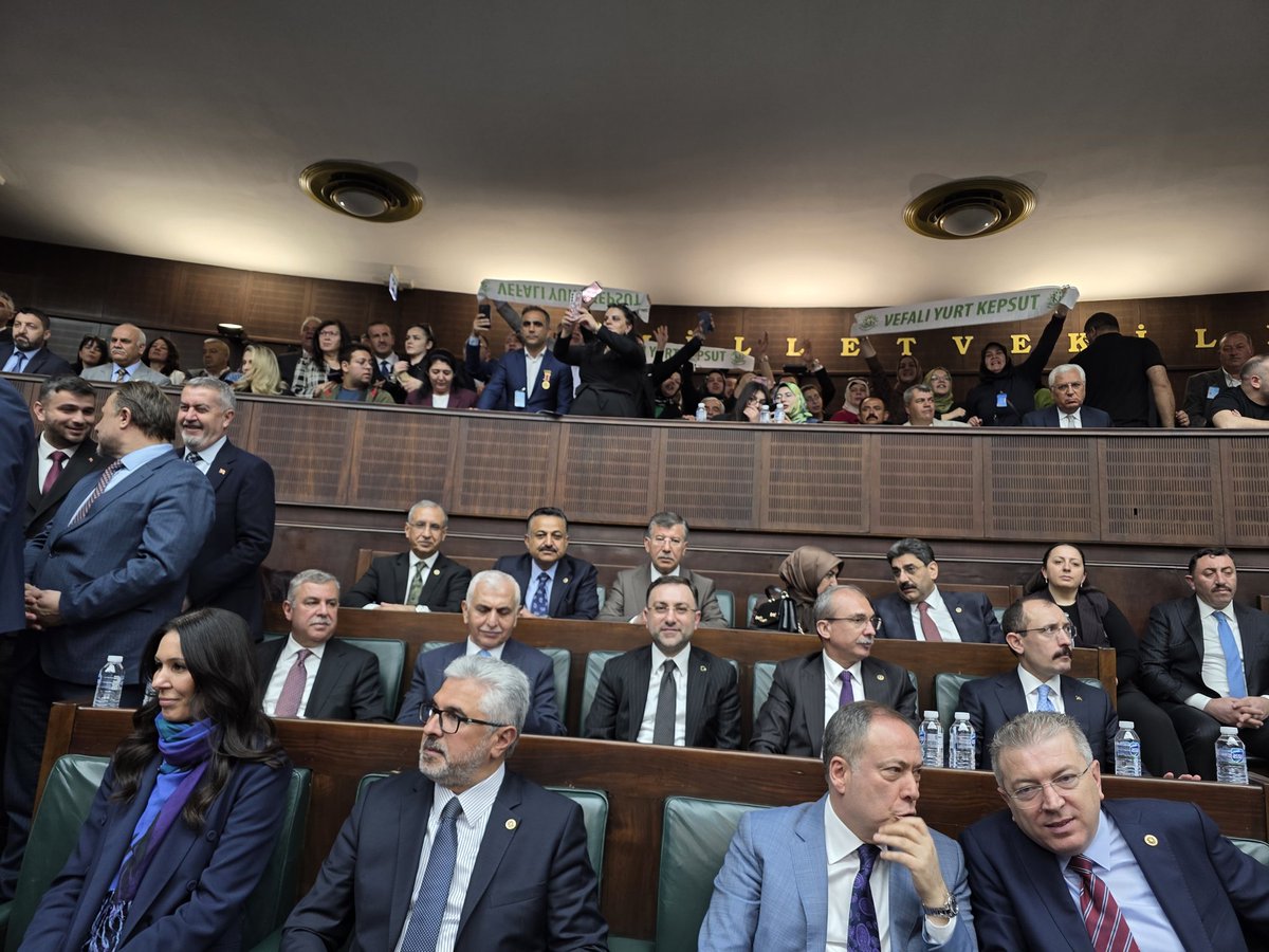 HikmetBasak_63's tweet photo. 📍 AK Parti Grup Toplantısı

Grup toplantımızda  Cumhurbaşkanımız ve Genel Başkanımız Sayın Recep Tayyip Erdoğan’ın hitaplarını dinliyoruz.

@Akparti 
@RTErdogan https://t.co/SbsJJNH7Wx