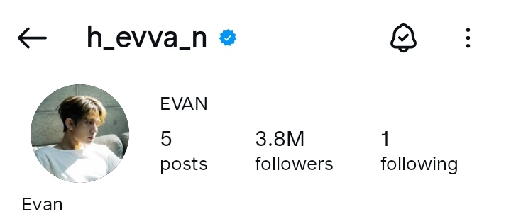 kdnkji's tweet photo. ประกาศตามหาเจ้าของแอคใหญ่ 3.8M ไอจีชื่อ @/h_evva_n หายไปครบ 1 วีคแล้วไม่มาลงรูปเลย คิดถึงเป็นจำนวนมาก🥹 https://t.co/I7clUewgMz