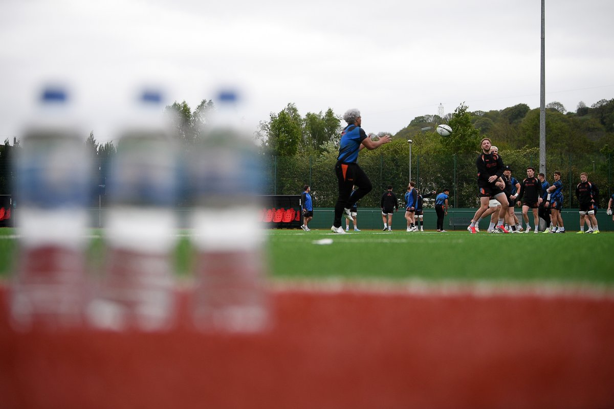 dragonsrfc's tweet image. 💦𝗣𝗔𝗥𝗧𝗡𝗘𝗥𝗦 | A huge thank you to our official water supplier, Princes Gate, for hydrating the Dragons throughout this season and ahead of our European semi-final this weekend 💪

#WeAreGwentRugby #partners
