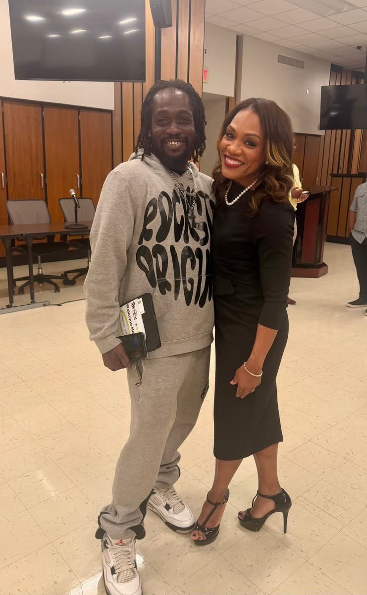 MaggieALewis's tweet image. Met an incredible group of parent advocates today~passionate &amp;amp; purpose-driven.
What started as a meeting quickly felt like alignment! 
I ❤️ this group!!
Thanks for letting me in!!
#advocates #parenting