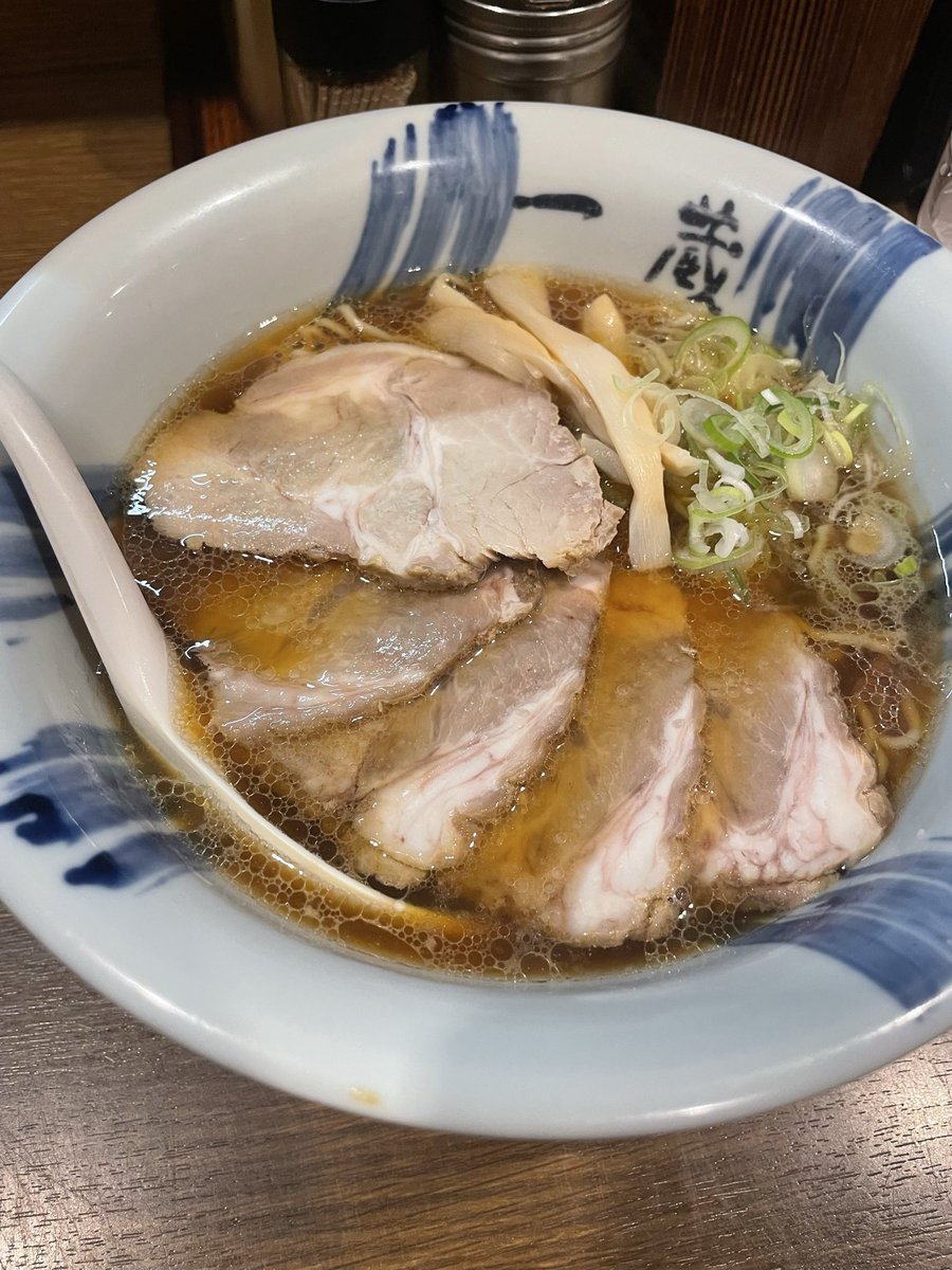しんのすけ tweet media