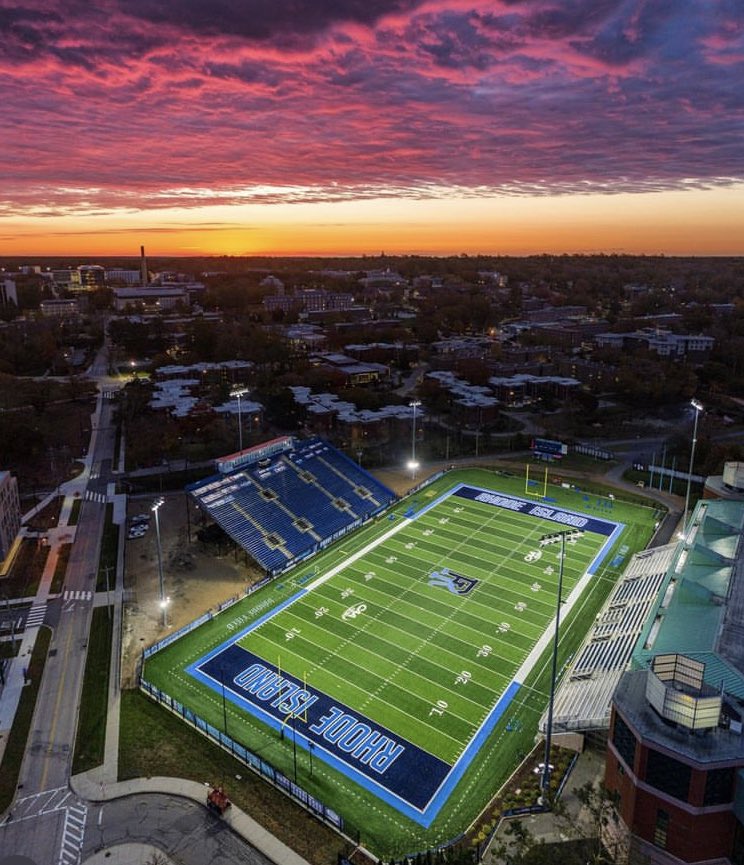 CFBHome's tweet image. Stadium of the Morning 🥞

🏟️ Meade Stadium
✅️ Capacity: 6,555
📍 Kingston, Rhode Island 

Home of @RhodyFootball