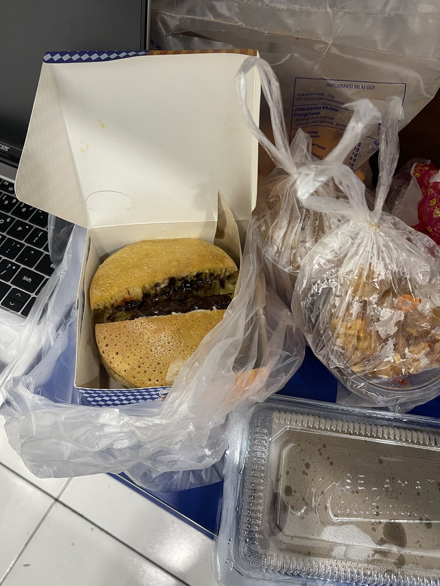 moonlitt byyy tweet media