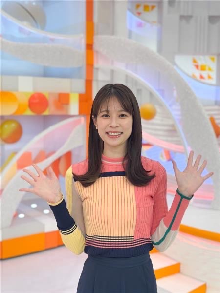 鈴木唯　ミニプレート　フジテレビアナウンサー 鈴木です！ 「World Buzz Festival 2026 〜世界とつくる食の万博〜」 5