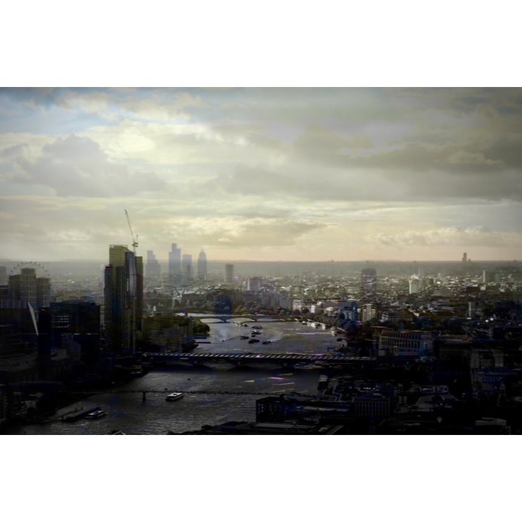 Fiona_Konca's tweet image. Views from 20 Fenchurch St, London, superimposed; over each other, and over one of my painted seascapes.

Available as prints (max A3 size) along with the rest of my stuff.

More at fionakonca.wordpress.com/2026/04/29/p-a…

#Abstractphotography
#Landscapephotography
#London
#RiverThames
#TheShard