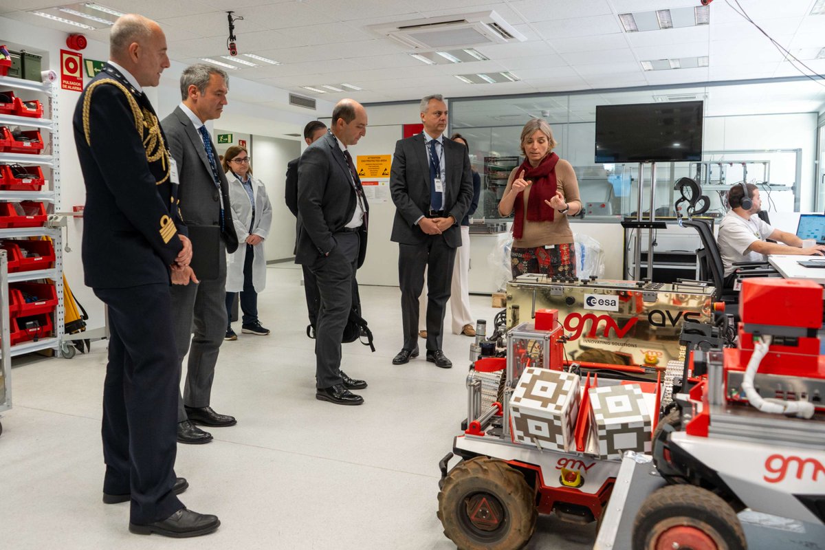 infoGMV's tweet image. Yesterday, we welcomed a distinguished Italian Government delegation to our offices.

From #space to security and #technology, they experienced firsthand how we turn innovation into reality.

A powerful moment for international collaboration 🤝