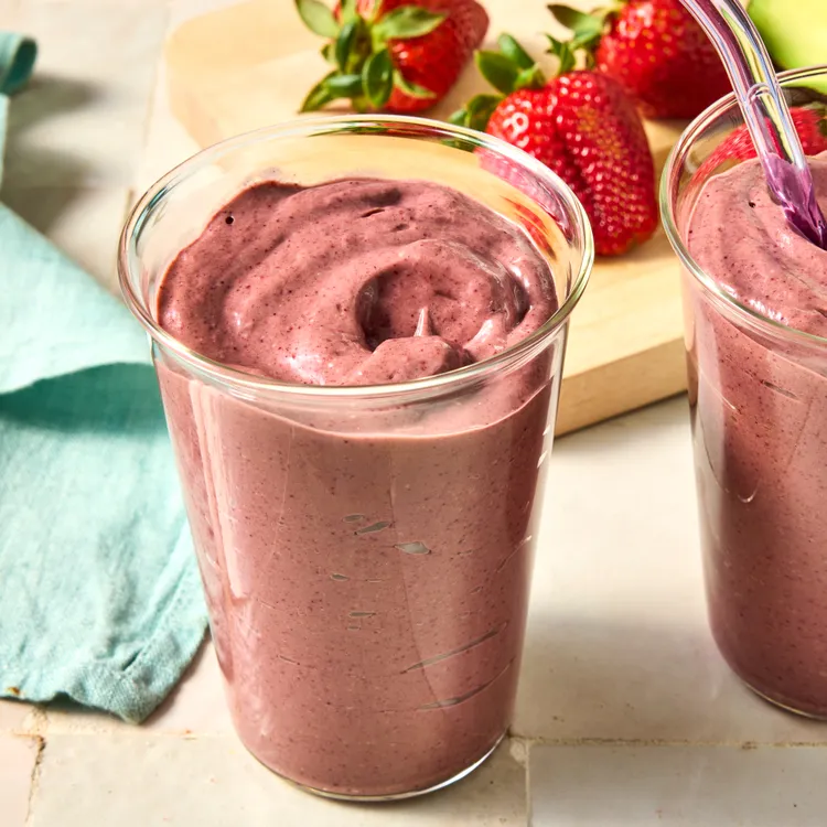 bigmountaindrug's tweet image. Blend berries, avocado &amp;amp; spinach into a creamy, nutrient‑packed smoothie that fuels your spring mornings. See recipe below ⬇️⬇️⬇️

eatingwell.com/berry-avocado-…

#Smoothies #BMD #CanadianPharmacy