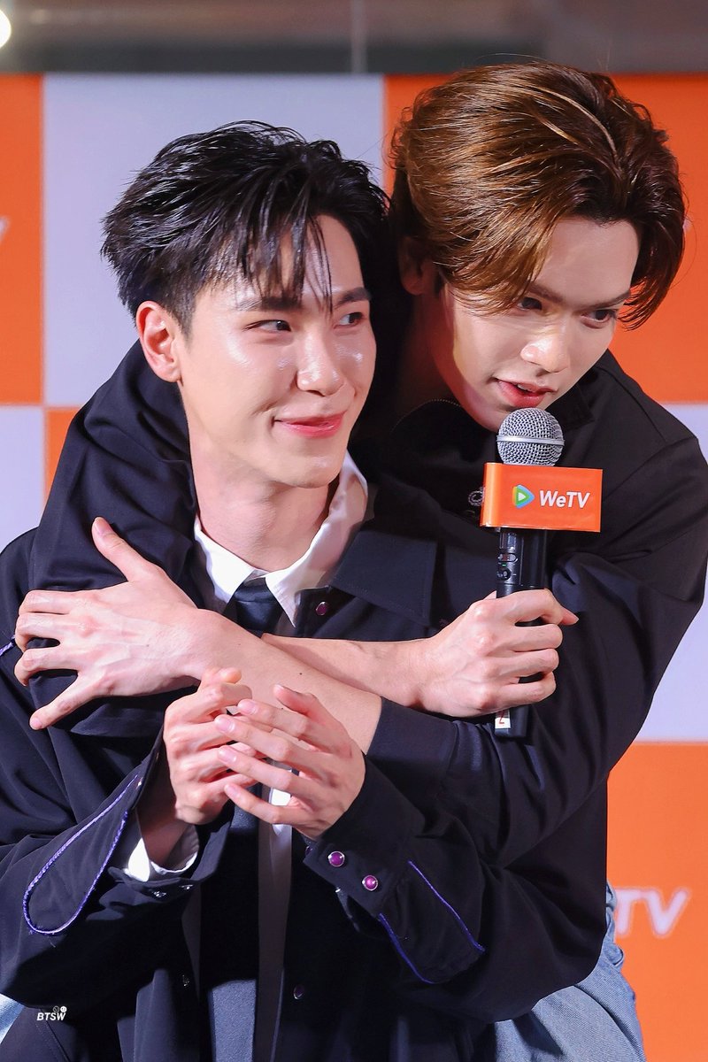 𝘽𝙏𝙎𝙒 tweet media