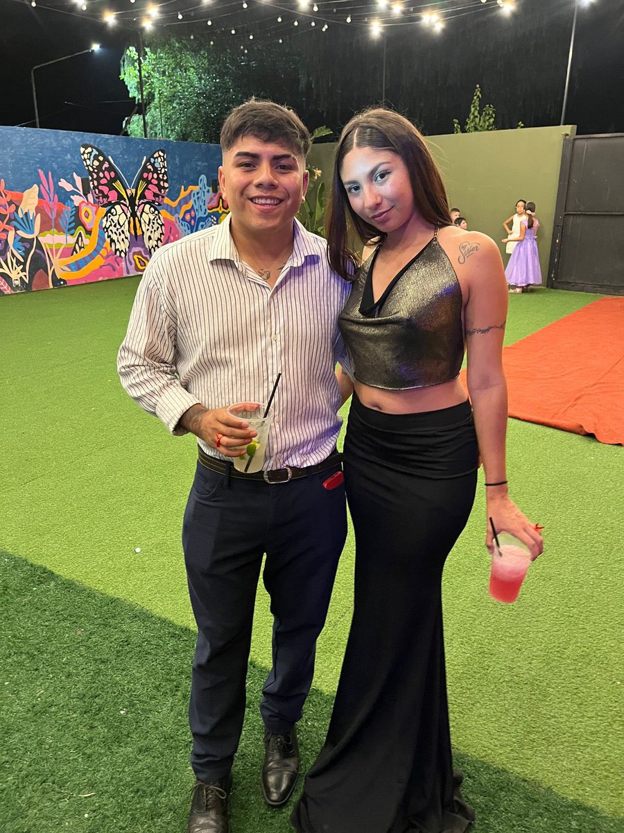 jusnchulaaa1's tweet photo. #nadiedicenada mi historia de amor la conocí en un after en el 2018 y acá seguimos🙂‍↕️❤️‍🩹 https://t.co/yjggH36e3f