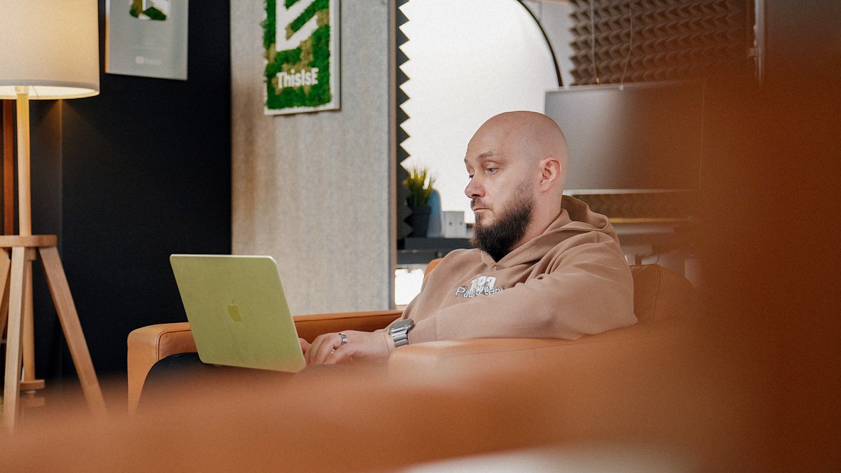 thisisetv's tweet photo. It is finally time to talk about the MacBook Neo...stay tuned 🙂 https://t.co/PGcaRVfYx5