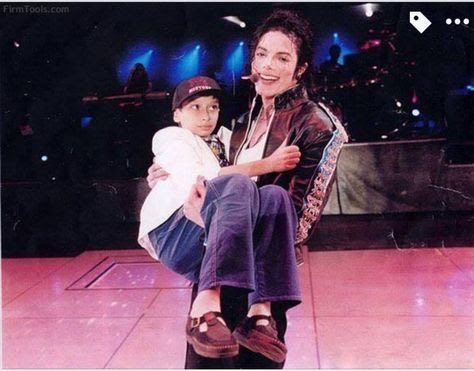 𝘾𝙈 tweet media