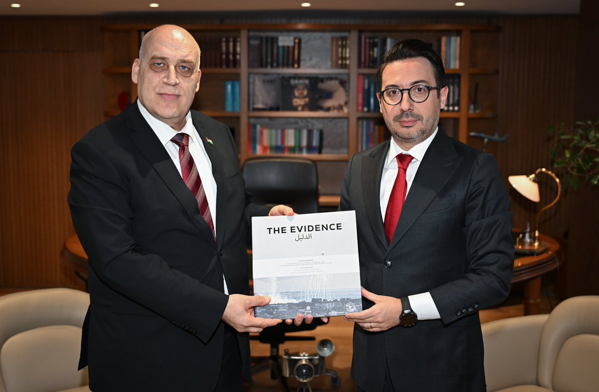 aa_kurumsal's tweet image. #AA Yönetim Kurulu Başkanı ve Genel Müdürü Serdar Karagöz (@serdarkaragoz), Filistin'in Ankara Büyükelçisi Nasri Abu Jaish'i #AA Genel Müdürlüğünde ağırladı.

v.aa.com.tr/3920597 

#AnadoluAjansı