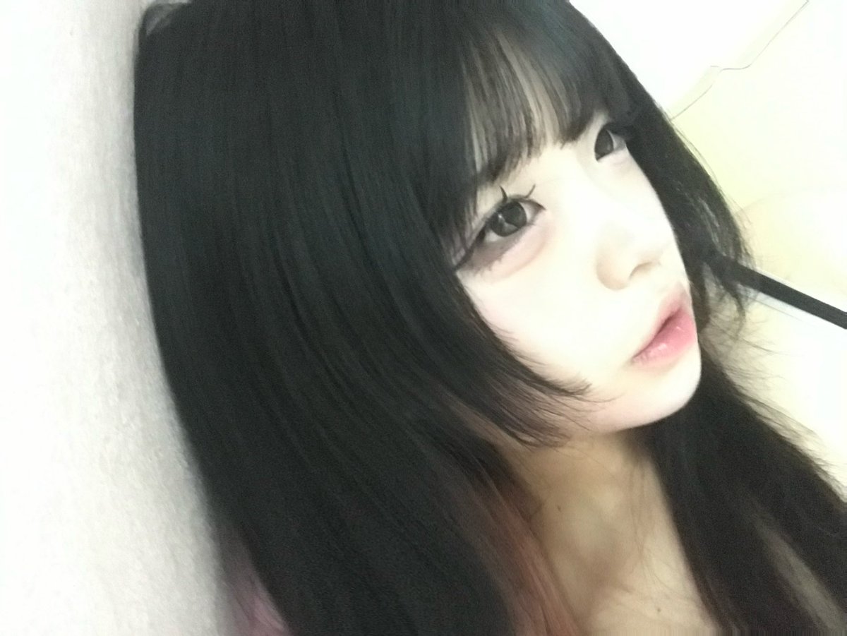 コモ tweet media