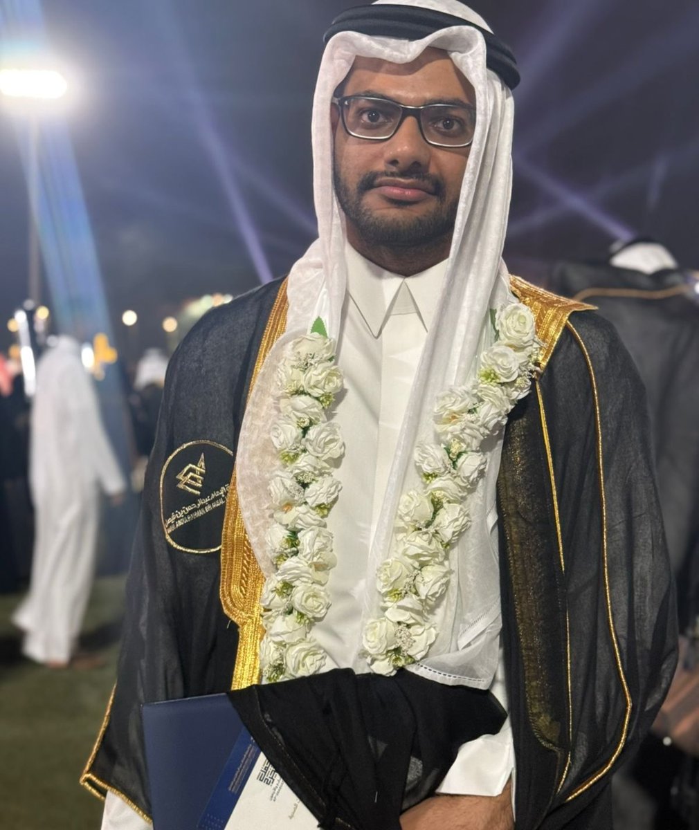 MoaidFuad's tweet photo. { وَقُل رَّبِّ زِدْنِي عِلْمًا }
رَجَوْتُ كريمًا قد وثِقتُ بصُنعِهِ
وما كان من يرجو الكريمَ يُخيَّبُ
في يوم الثلاثاء الموافق ١١ ذو القعدة ١٤٤٧هـ
تم تخرجي من جامعة الإمام عبدالرحمن بن فيصل
بكالوريوس الصحة والسلامة المهنية 🎓
 الحمدلله الذي ما تمَّ سعيٌ إلا بفضله. https://t.co/cVcxMkGCER