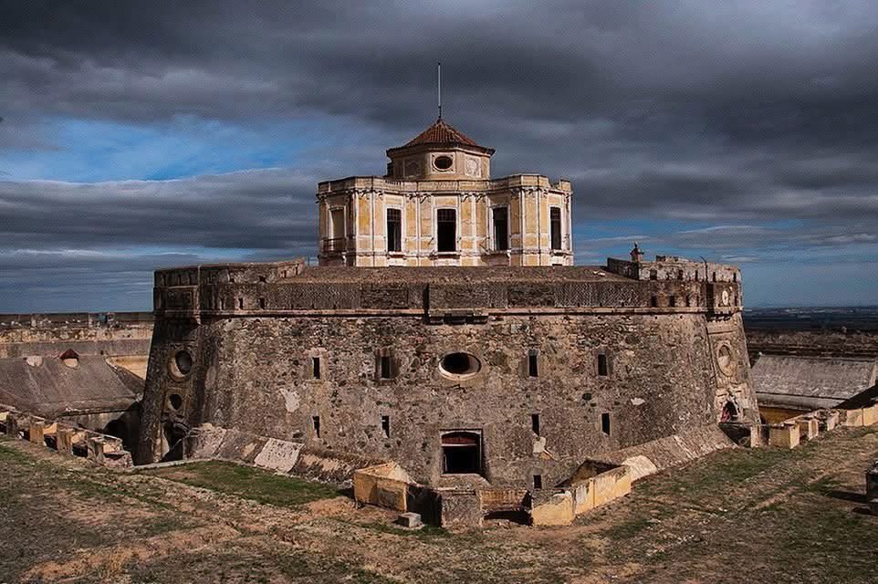 BoraPraPortugal's tweet image. 📍Forte de Nossa Senhora da Graça, Elvas 🇵🇹

#elvas #alentejo #portugal #walkabout