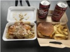 お昼は蒲生のあれんじ亭で栃尾油あげ肉詰煮ライスプレート煮大根あんかけ添えと鶏もも肉と野菜トマト煮ライスプレート食べて、地元のイベント、ハナノワ マーケットで、チーズバーガーとお好み焼き食べました。#bayfmixp