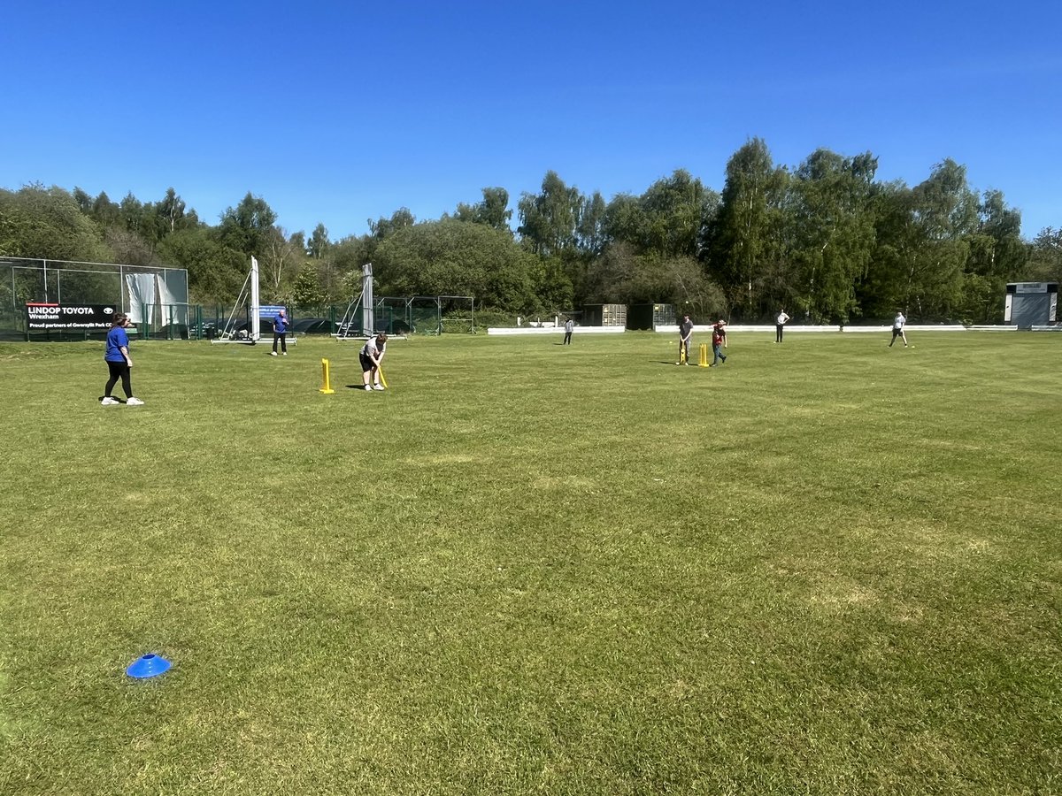 CoachWrexham's tweet photo. Lords Tavernsrs festival today with @pe_stchris 

Skill work and games great to see all players enjoying them selfs and playing, with a number of players attending Super 1’s session on a Monday evening

@CricketWales @ActiveWrexham @LordsTavsWales @sportwales @GwersylltParkCC https://t.co/FdI6eNxD4H